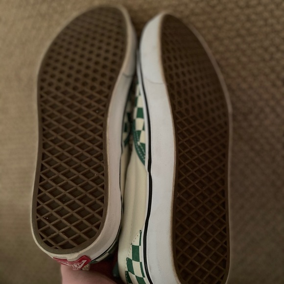 Vans - Picture 3 of 4